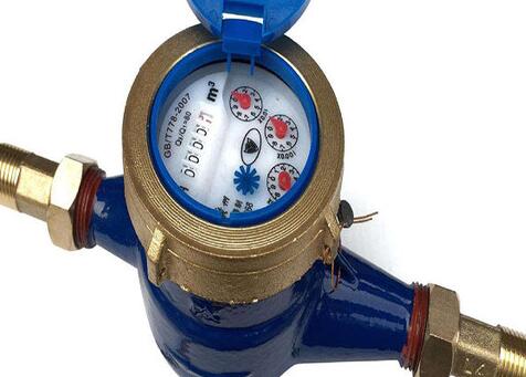 水龍頭滴水，智能水表會轉動嗎？